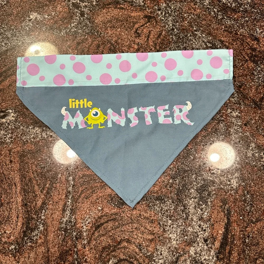 Disney Tails Bandana set for dogs- Monsters Inc.